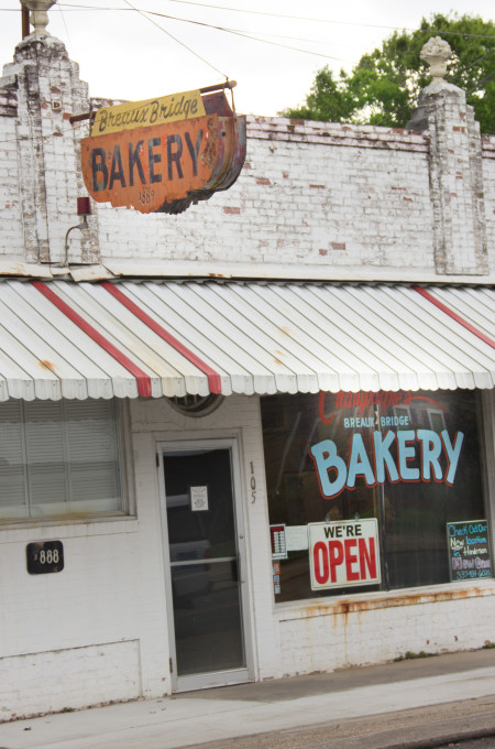 Champagne's Breaux Bridge Bakery: For Cajun recipes and Cajun cooking.