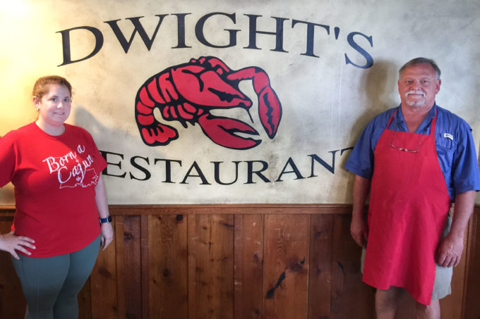 Dwight's For Cajun recipes and Cajun cooking.